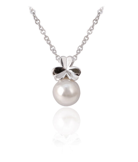 Shamrock Top Pearl Pendant - Irish jewellery